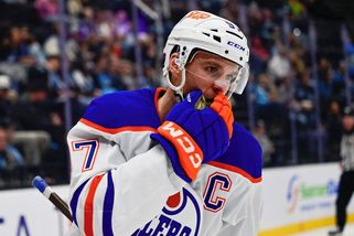 Nepřekonatelný rekord? McDavid má našlápnuto do jiné galaxie - Sport.cz